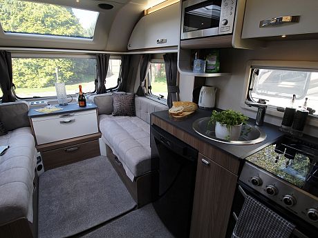 Swift Ace Award Dawnstar 2020 - Wandahome Special Edition image