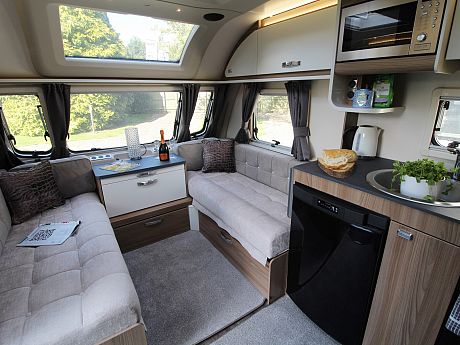 Swift Ace Award Dawnstar 2020 - Wandahome Special Edition image