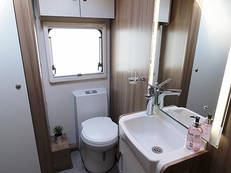 Swift Ace Award Dawnstar 2020 - Wandahome Special Edition image