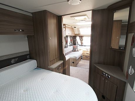 Swift Ace Diplomat 2016 image