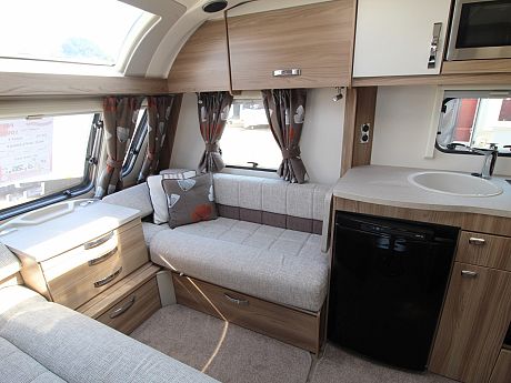 Swift Ace Diplomat 2016 image