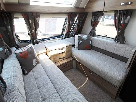 Swift Ace Diplomat 2016 image