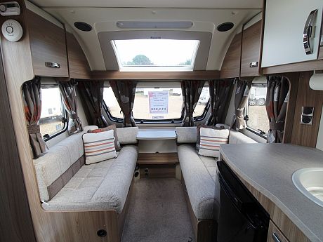 Swift Ace Envoy 2016 image
