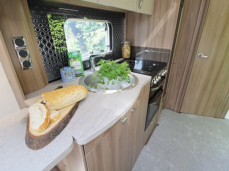 Swift Corniche 16/2 2020 - Wandahome Special Edition image