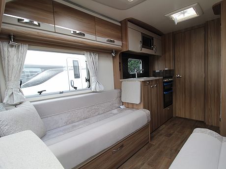 Swift Corniche 23/4 2022- Wandahome Special Edition image