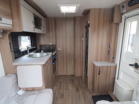 Swift Corniche 23/4 2022- Wandahome Special Edition image