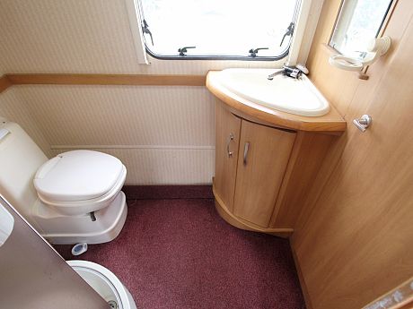 Swift Fairway 460 2004 image