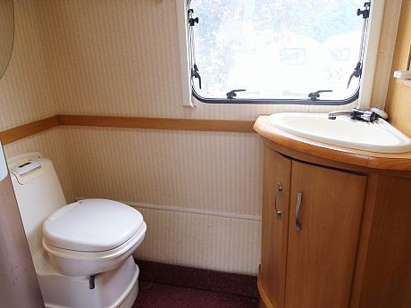 Swift Fairway 460 2004 image