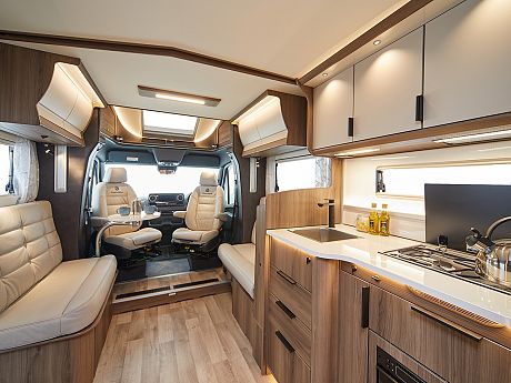 Coachman Travel Master 545 - 2026 image