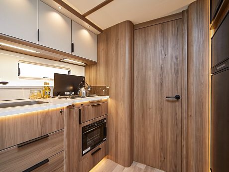 Coachman Travel Master 545 - 2026 image