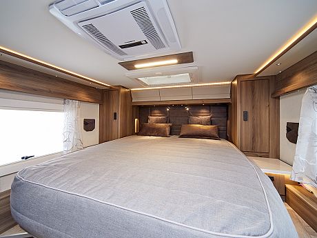 Coachman Travel Master 545 - 2026 image