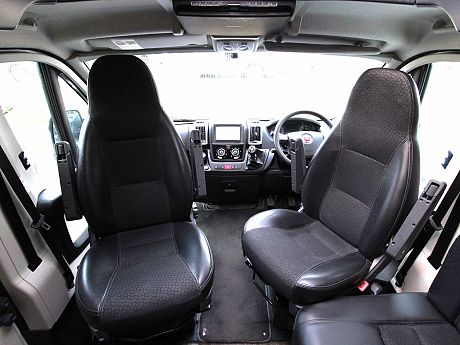 Auto-Trail V-Line 600 - 2014 image