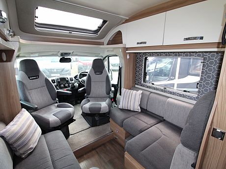 Swift Corniche 694 - 2018 image