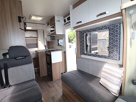 Swift Corniche 694 - 2018 image