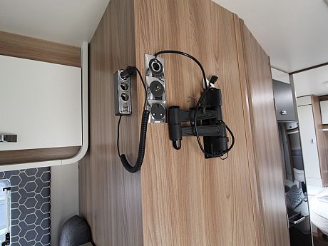 Swift Corniche 694 - 2018 image
