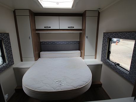Swift Corniche 694 - 2018 image