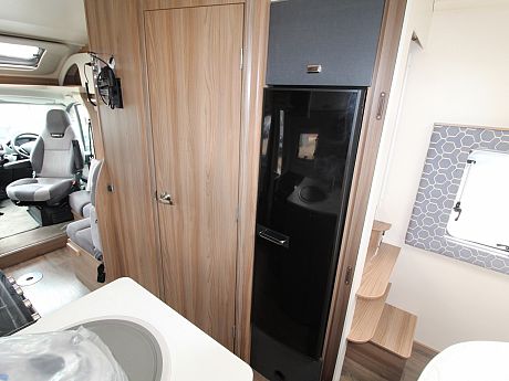 Swift Corniche 694 - 2018 image