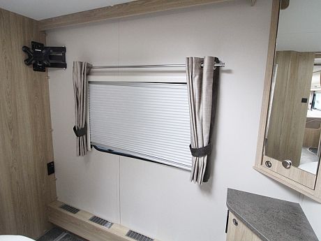 Elddis Crusader Zephyr 2019 image