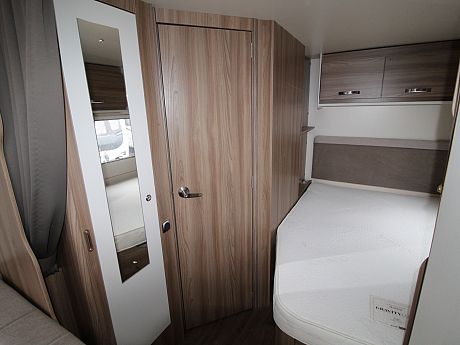 Swift Ace Award Nighstar - 2021 image