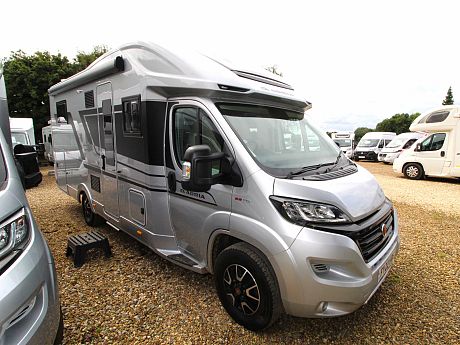 Adria Matrix Supreme 670 DC - 2022 image
