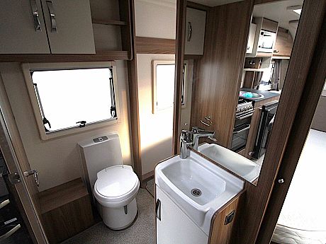 Swift Ace Globetrotter - 2022 image