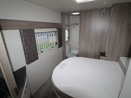 Swift Exclusive 4 SB - 2024 image