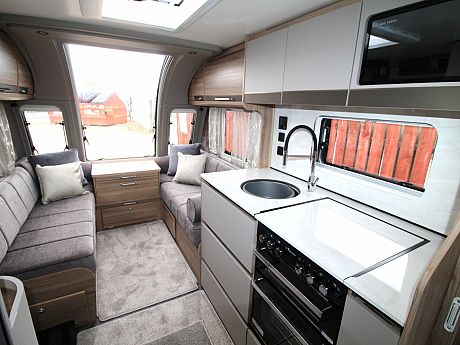 Bailey Unicorn Cadiz Deluxe - 2025 image