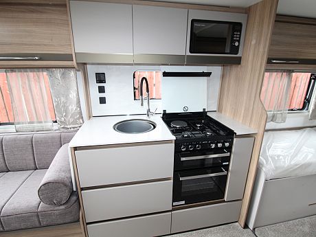 Bailey Unicorn Cadiz Deluxe - 2025 image