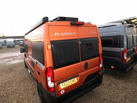 Adria Twin Supreme 600 SPB - 2023 image