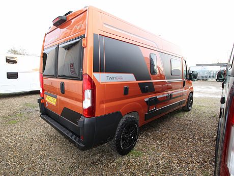 Adria Twin Supreme 600 SPB - 2023 image