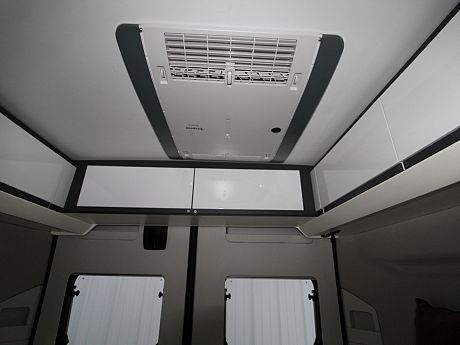 Adria Twin Supreme 600 SPB - 2023 image