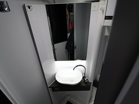 Adria Twin Supreme 600 SPB - 2023 image