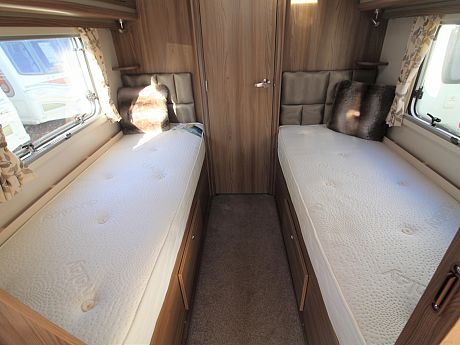 Swift Corniche 18/4 2017 image