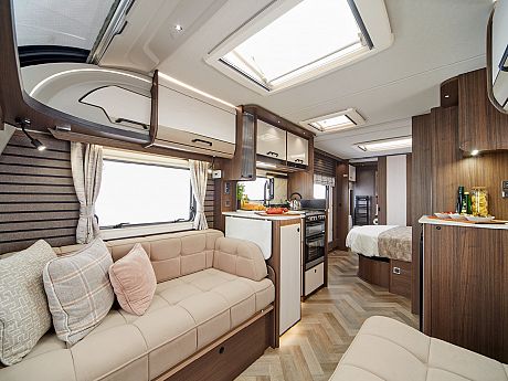Coachman VIP 575 - 2027 image