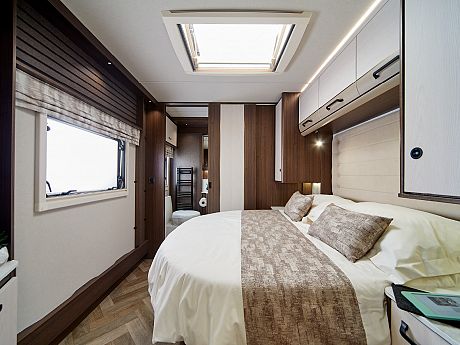 Coachman VIP 575 - 2027 image