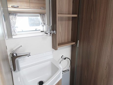 Swift Corniche 16/4 2016 image