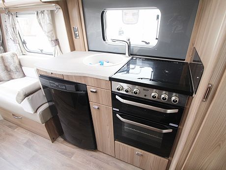 Swift Corniche 16/4 2016 image