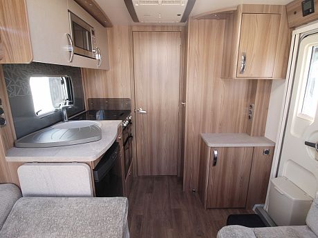 Swift Corniche 19/4 Air 2018 image