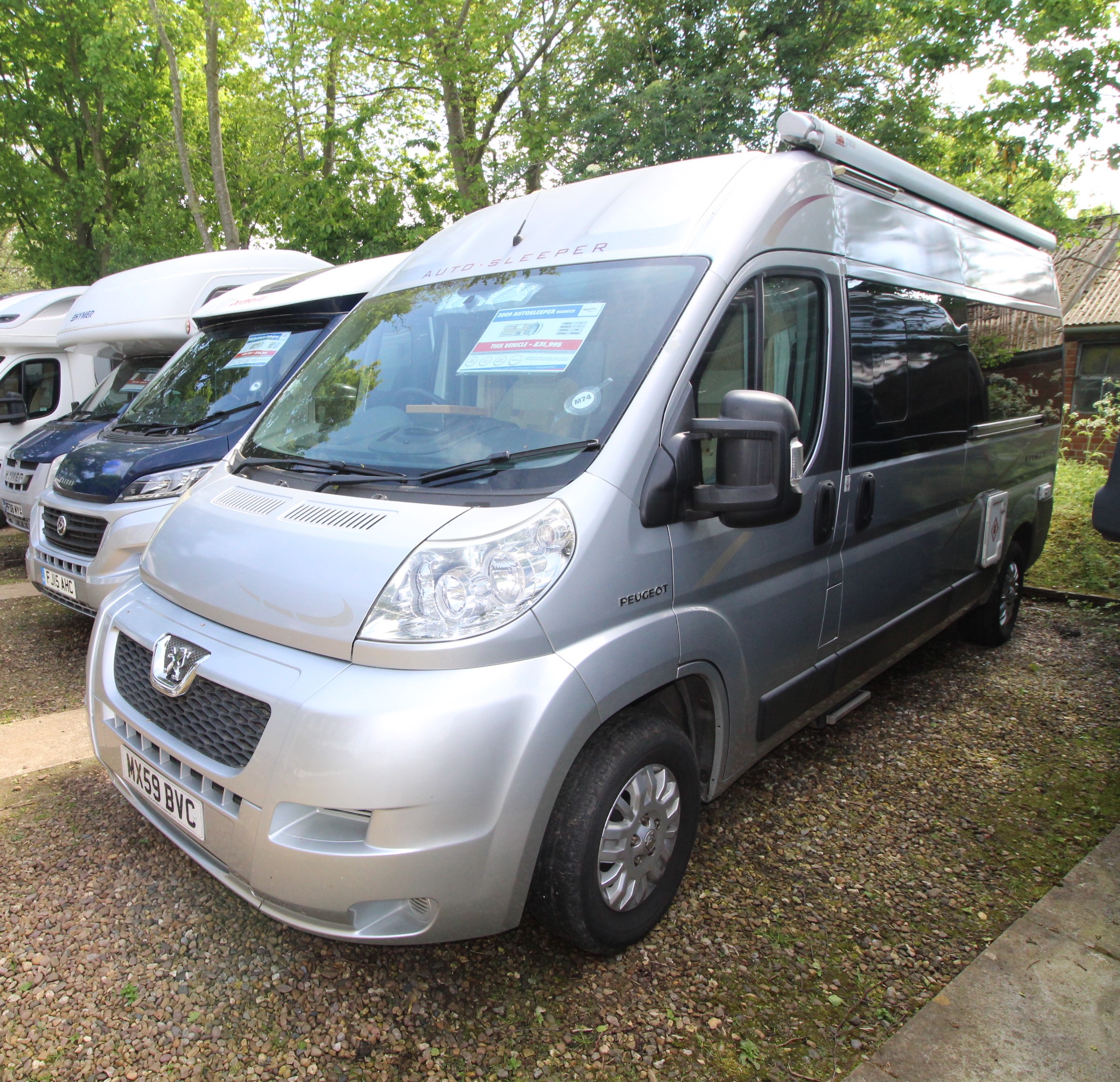 2009-auto-sleeper-warwick-key-74-7.jpg