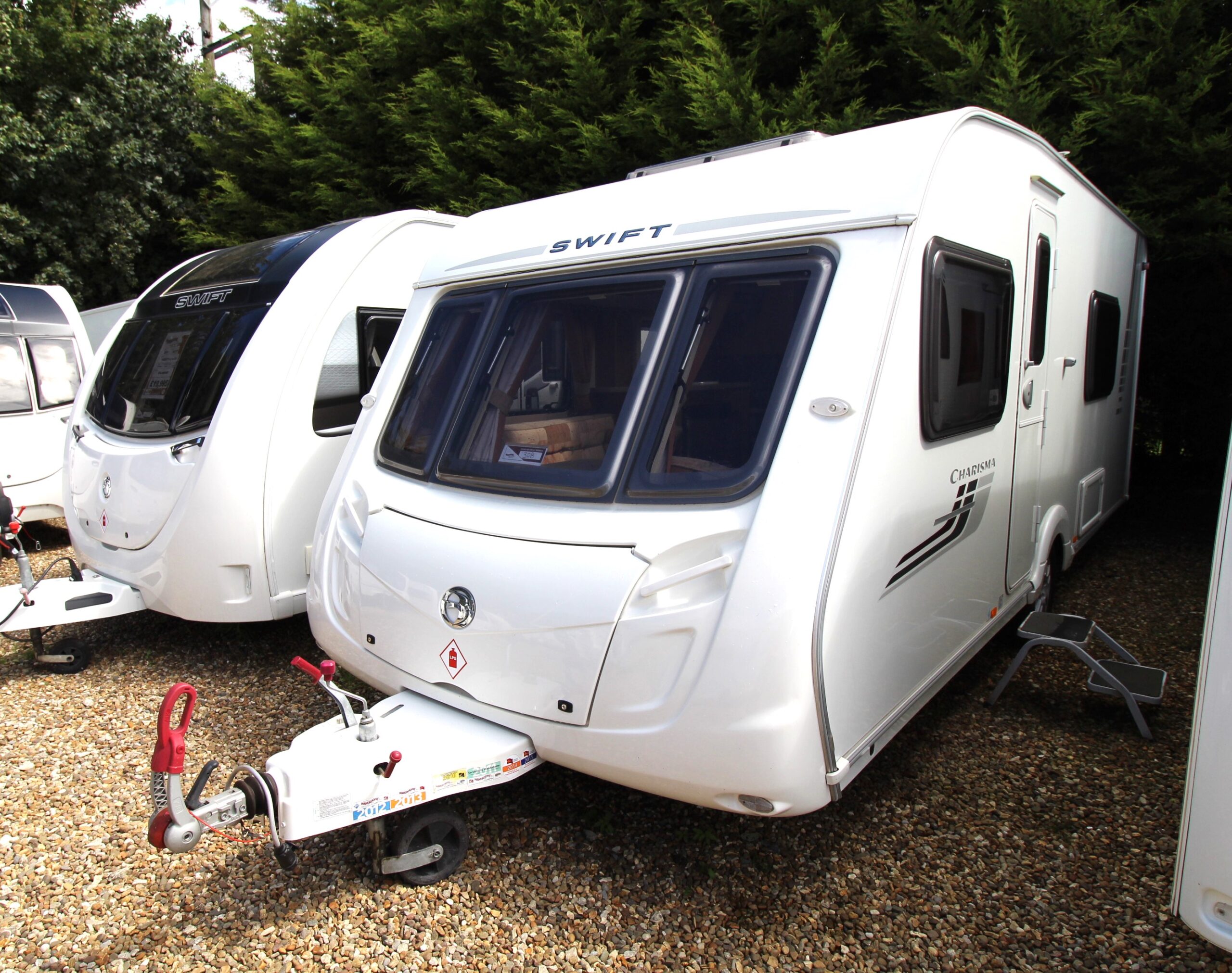 2010-swift-charisma-550-8.jpg