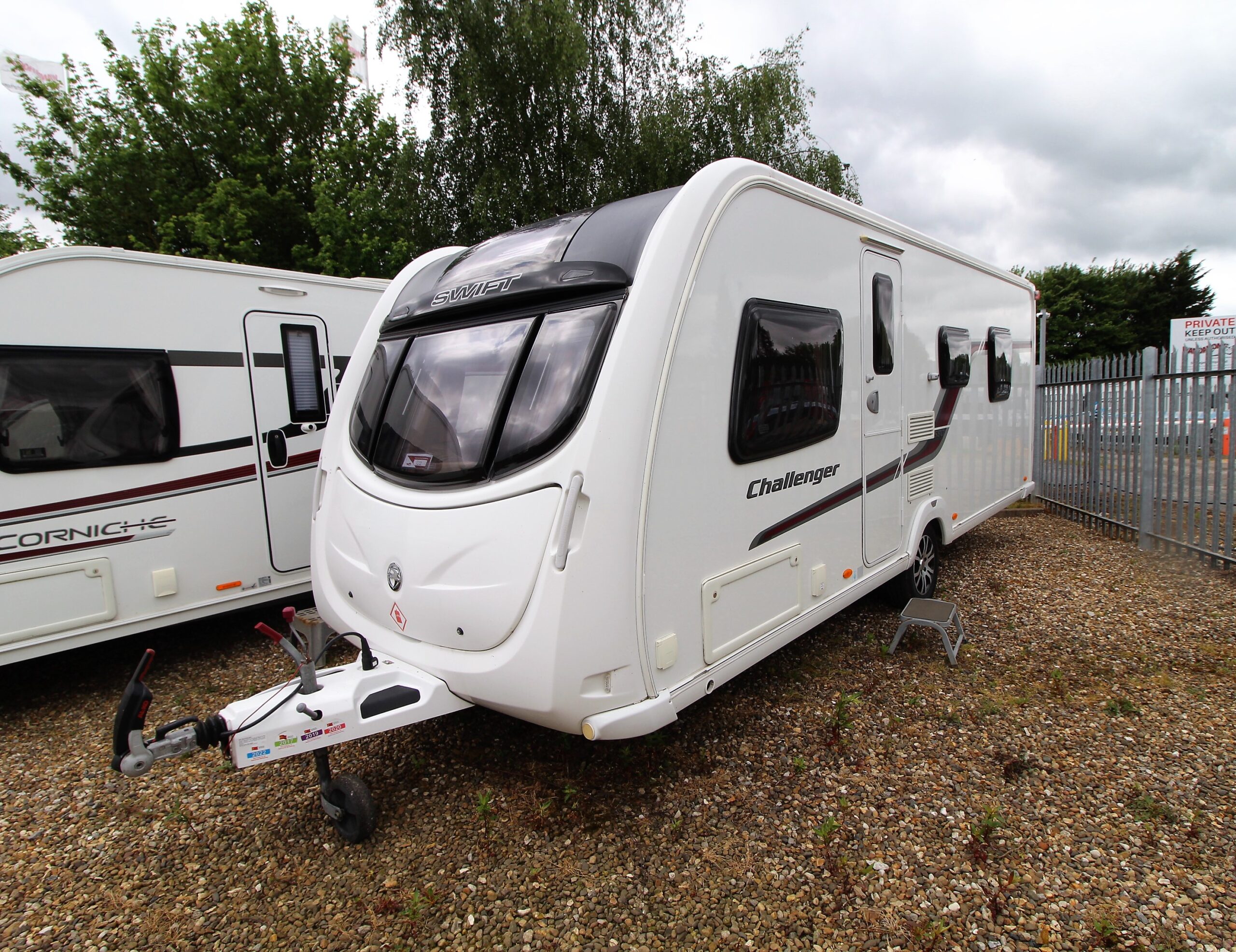 2011-swift-challenger-580-8.jpg