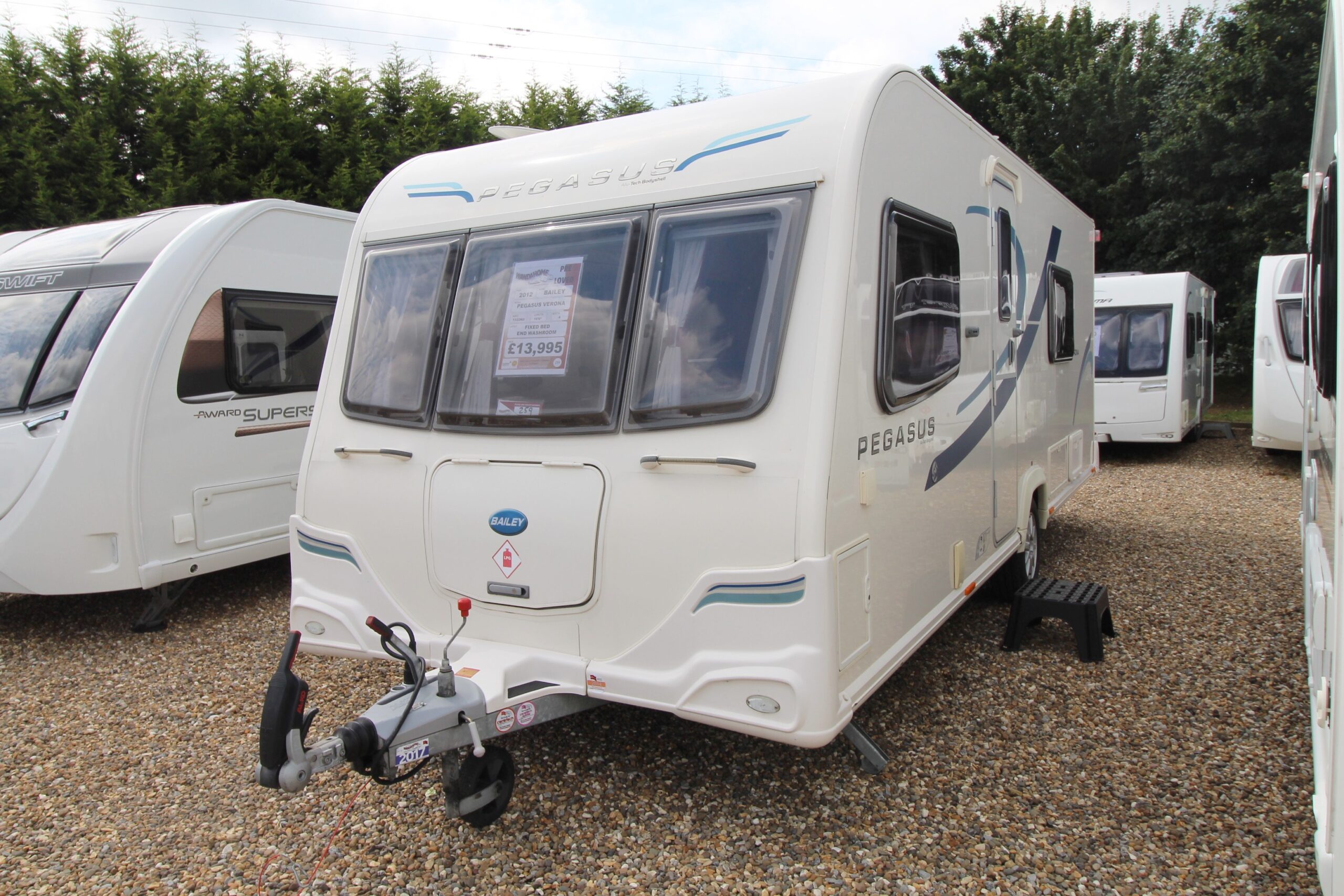 2012-bailey-pegasus-verona-caravan-1.jpg