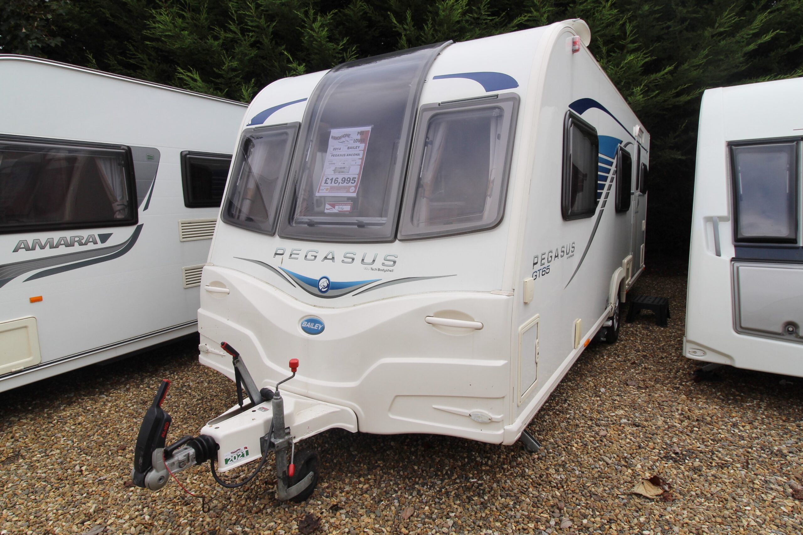 2014-bailey-pegasus-ancona-caravan-1.jpg
