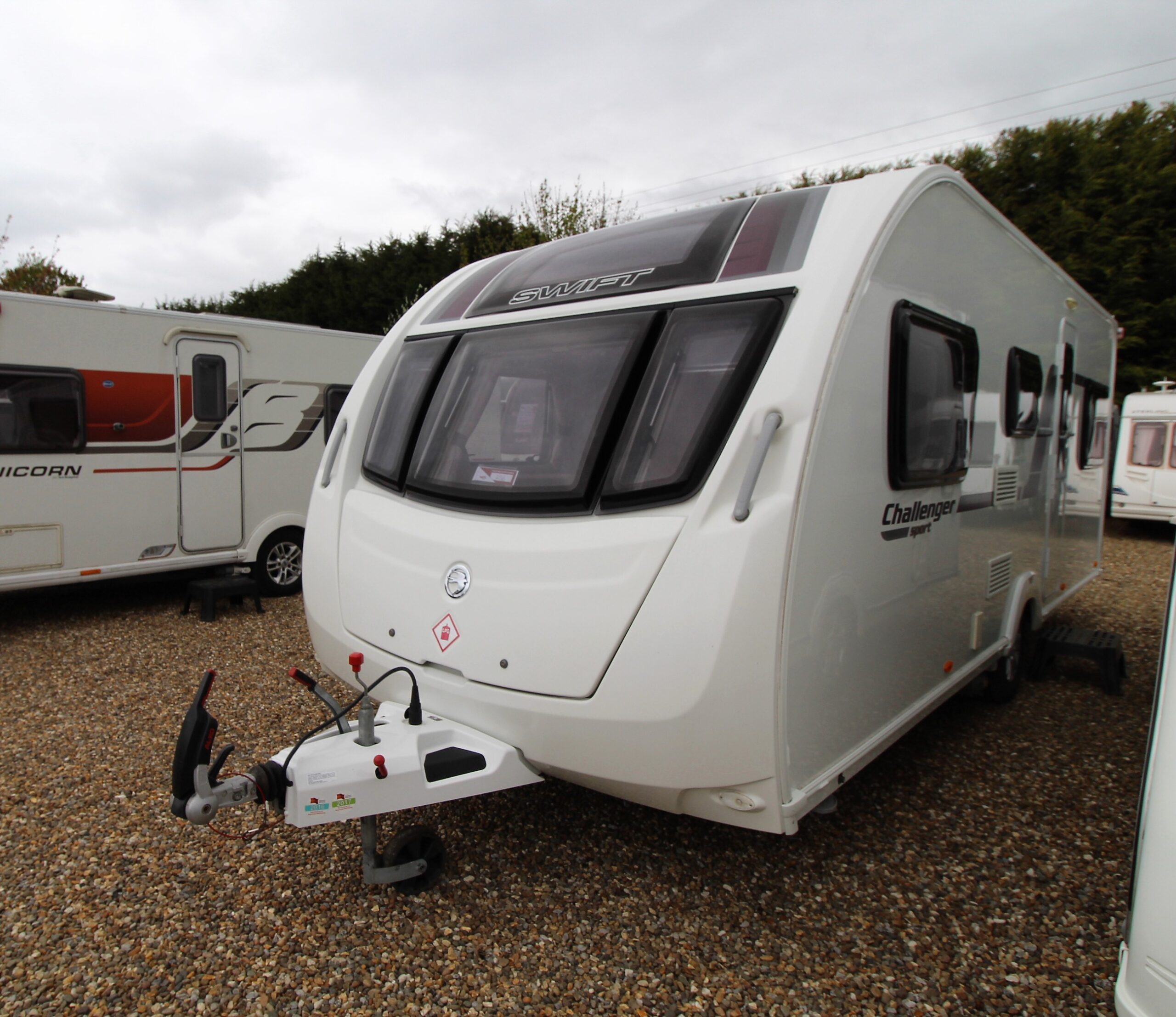 2014-swift-challenger-586-2_1.jpg