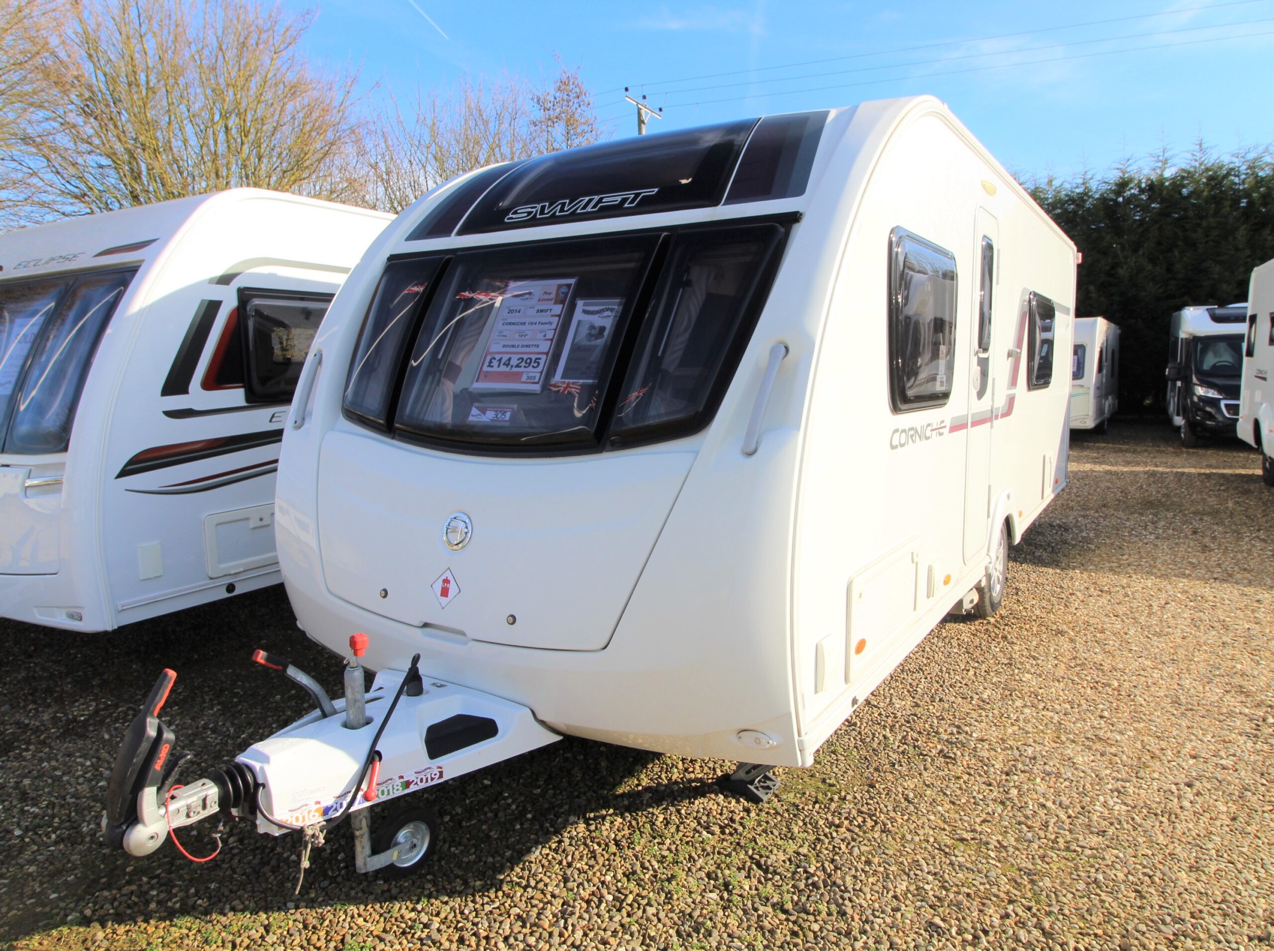 2014-swift-corniche-19-4-2014-wandahome-used-caravan.jpg