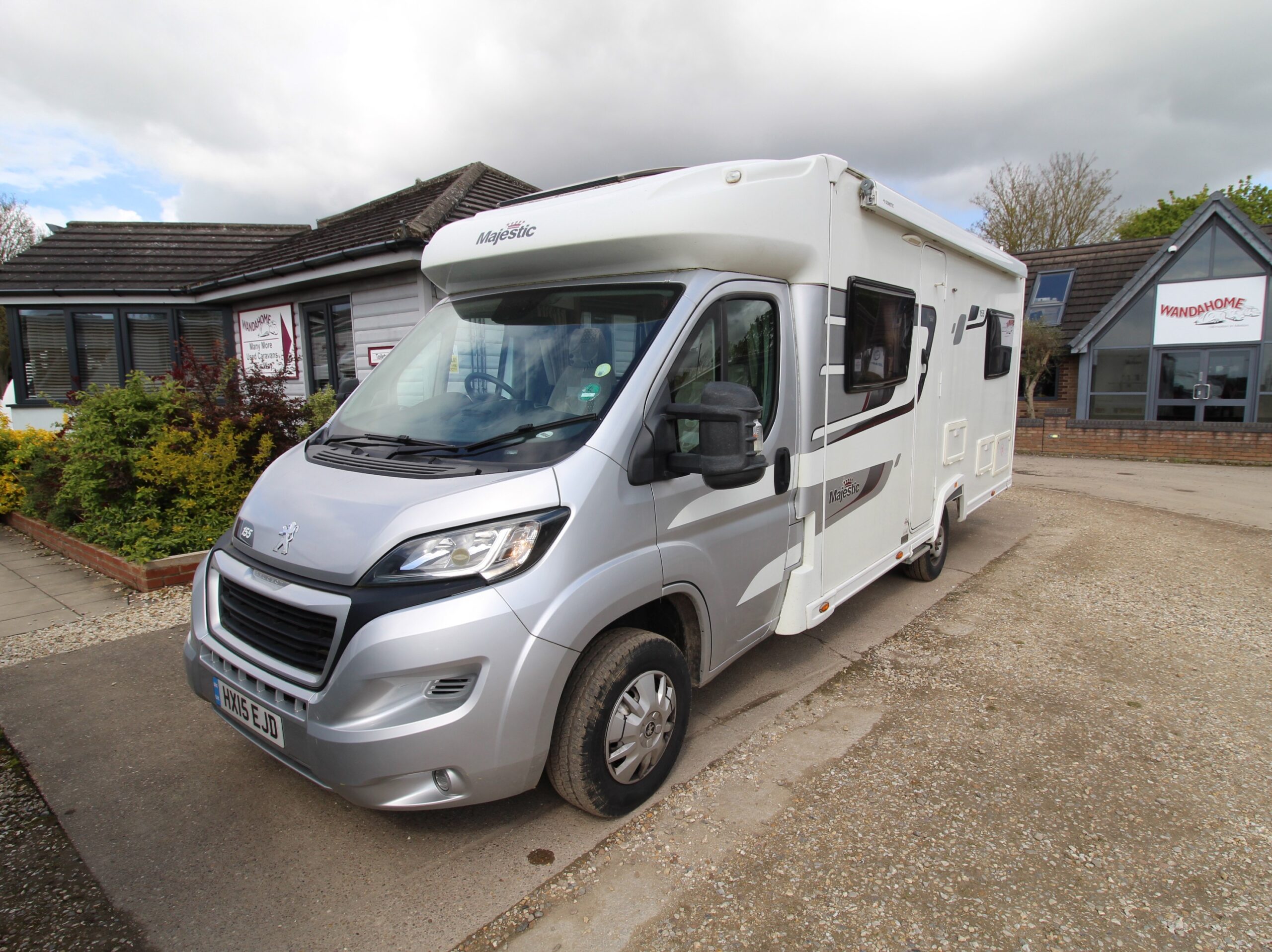 2015-elddis-majestic-155-9.jpg