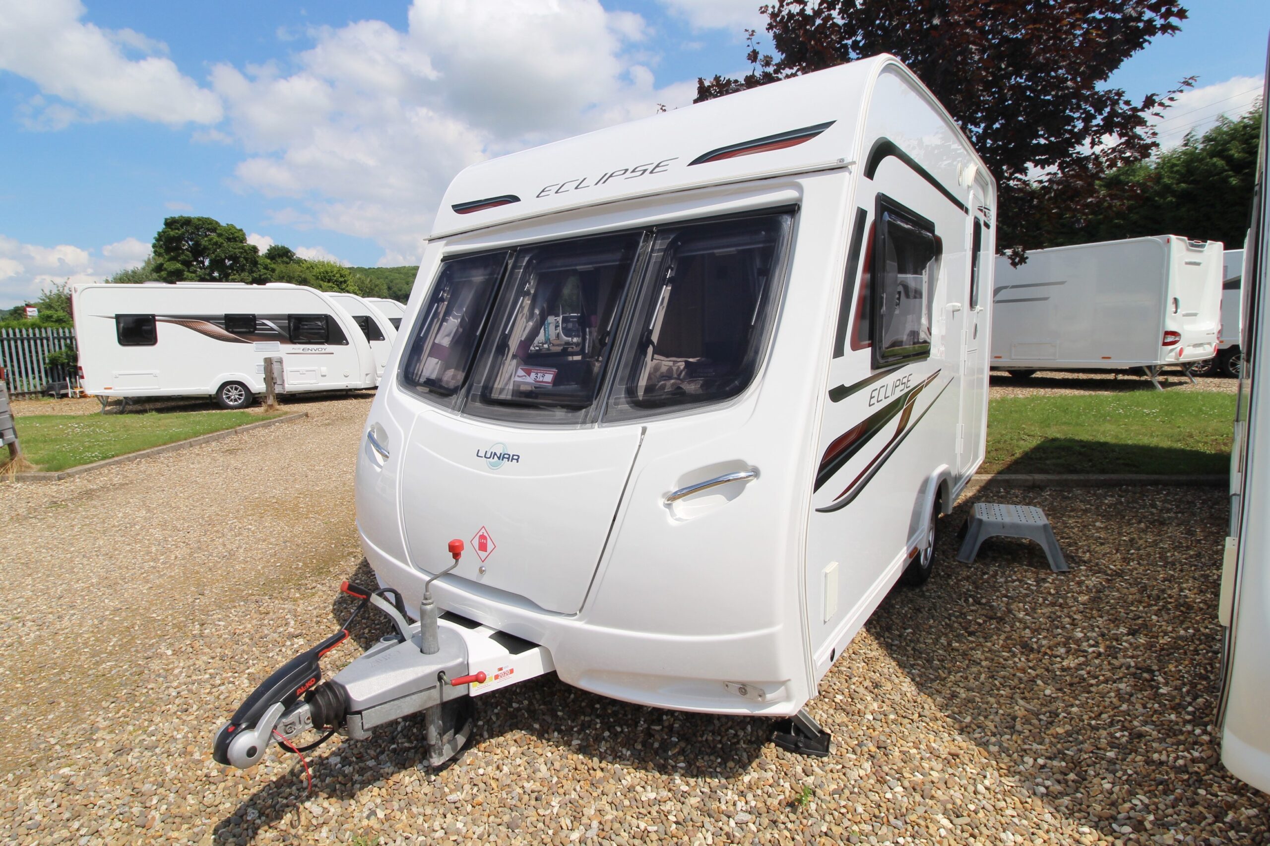 2015-lunar-eclipse-12-2-caravan-1.jpg