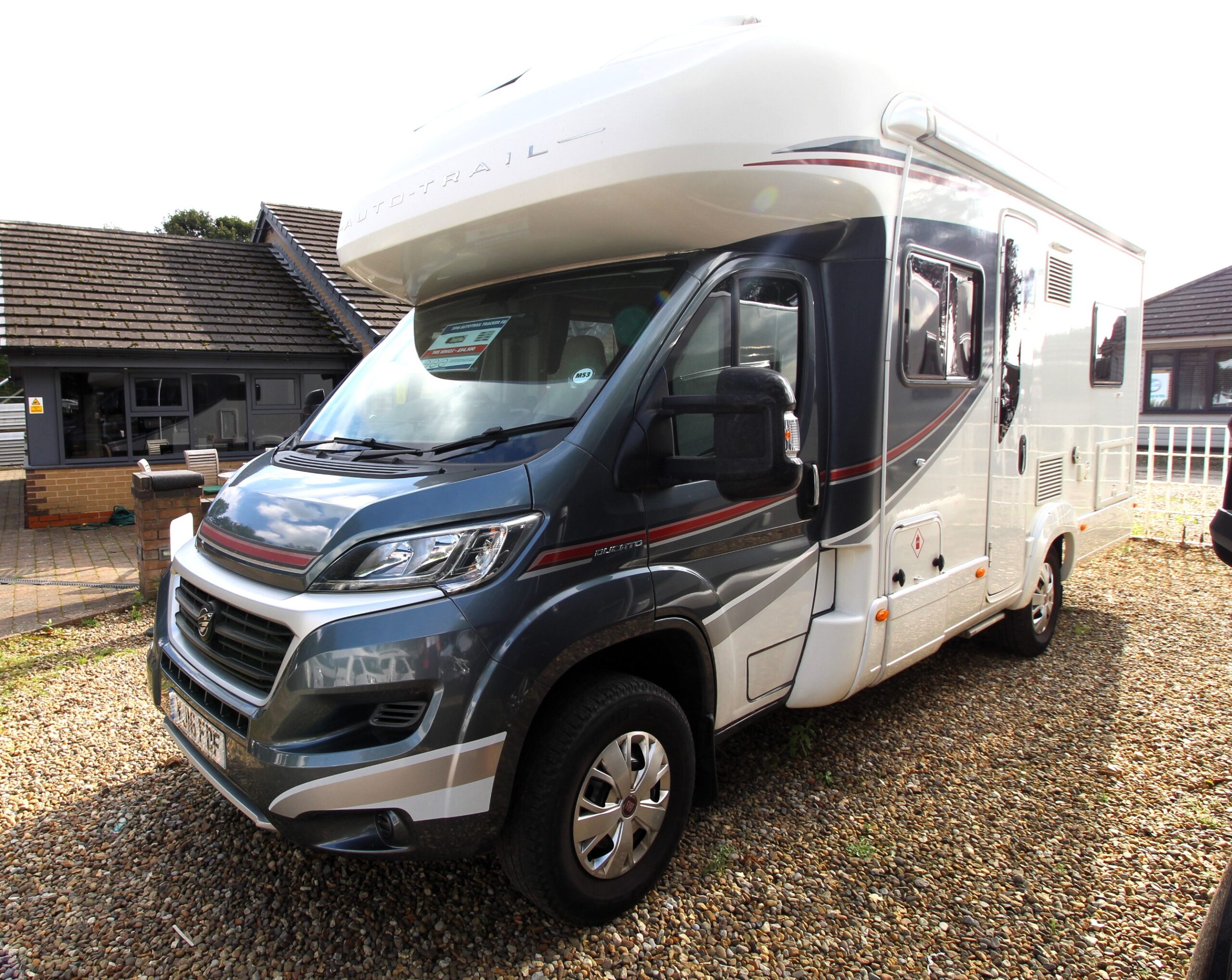 2016-auto-trail-tracker-fb-used-3.jpg