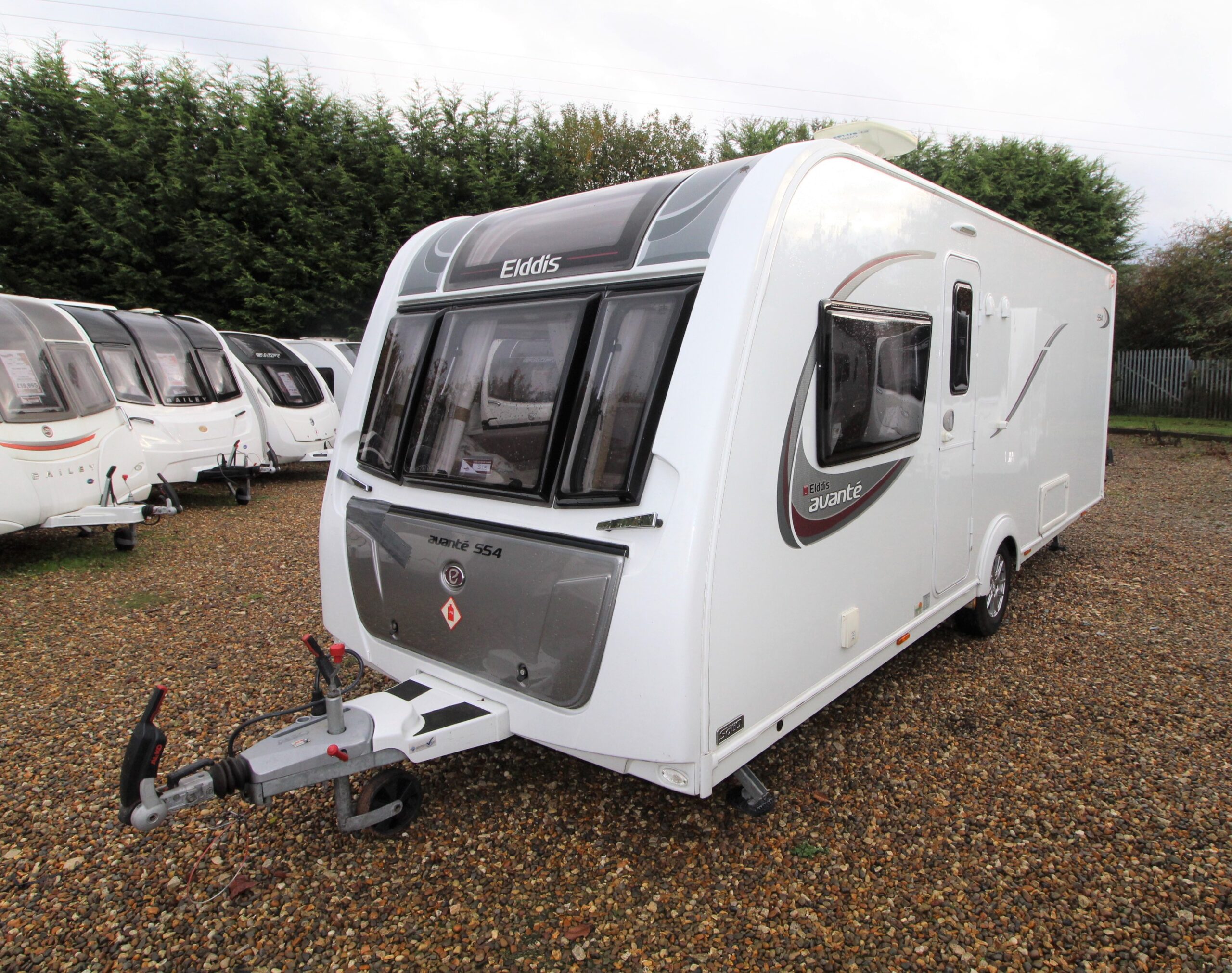 2016-elddis-avante-554-1.jpg