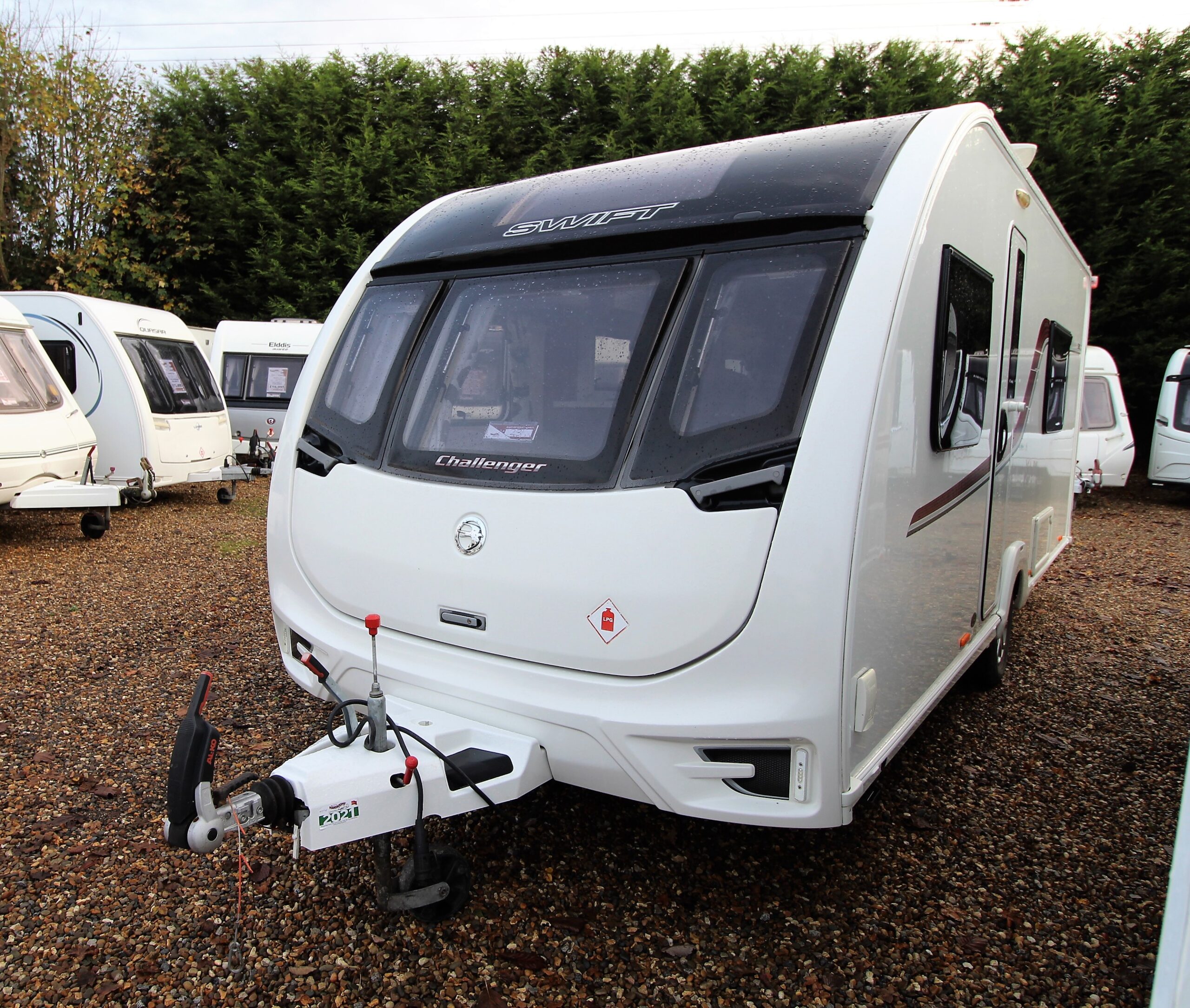 2016-swift-challenger-565-11.jpg